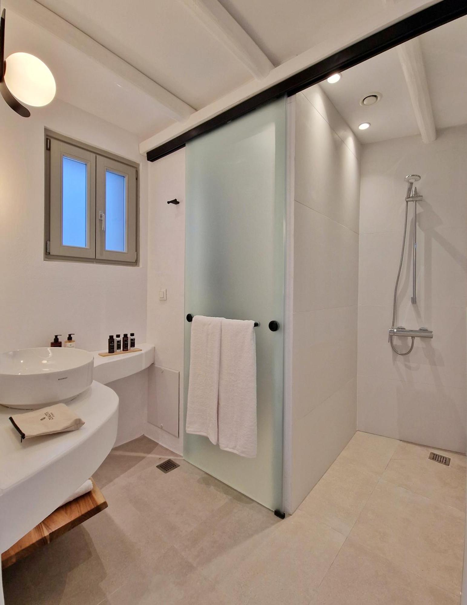 Áno Meriá Agada Folegandros Suites & Villas المظهر الخارجي الصورة